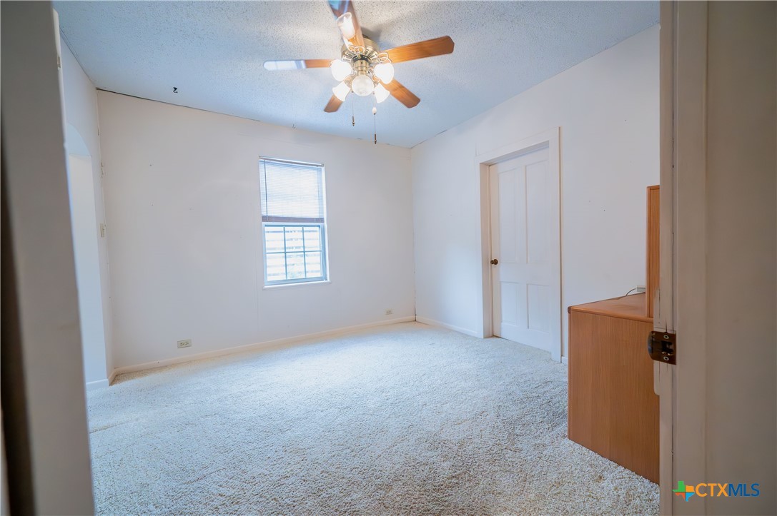 706 West Street Property Photo 14