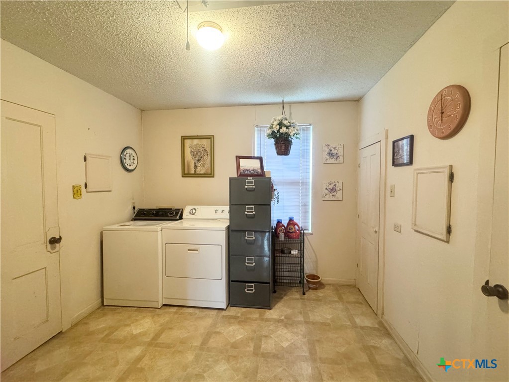 706 West Street Property Photo 19