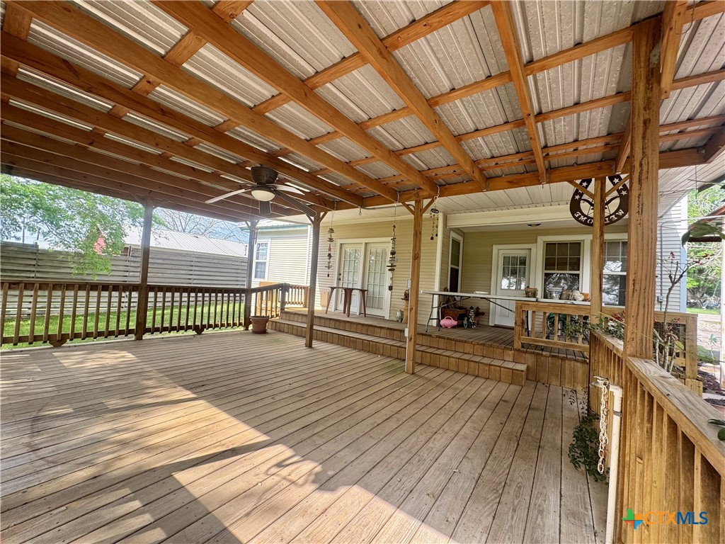 706 West Street Property Photo 29