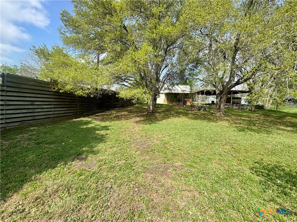 706 West Street Property Photo 37