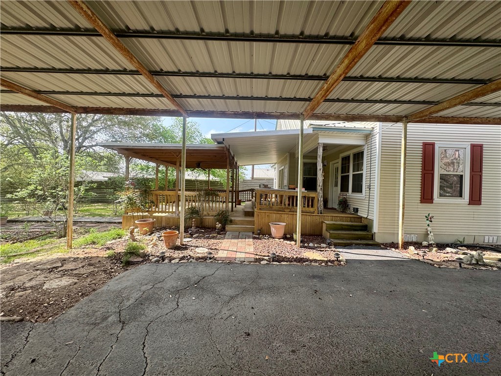 706 West Street Property Photo 37