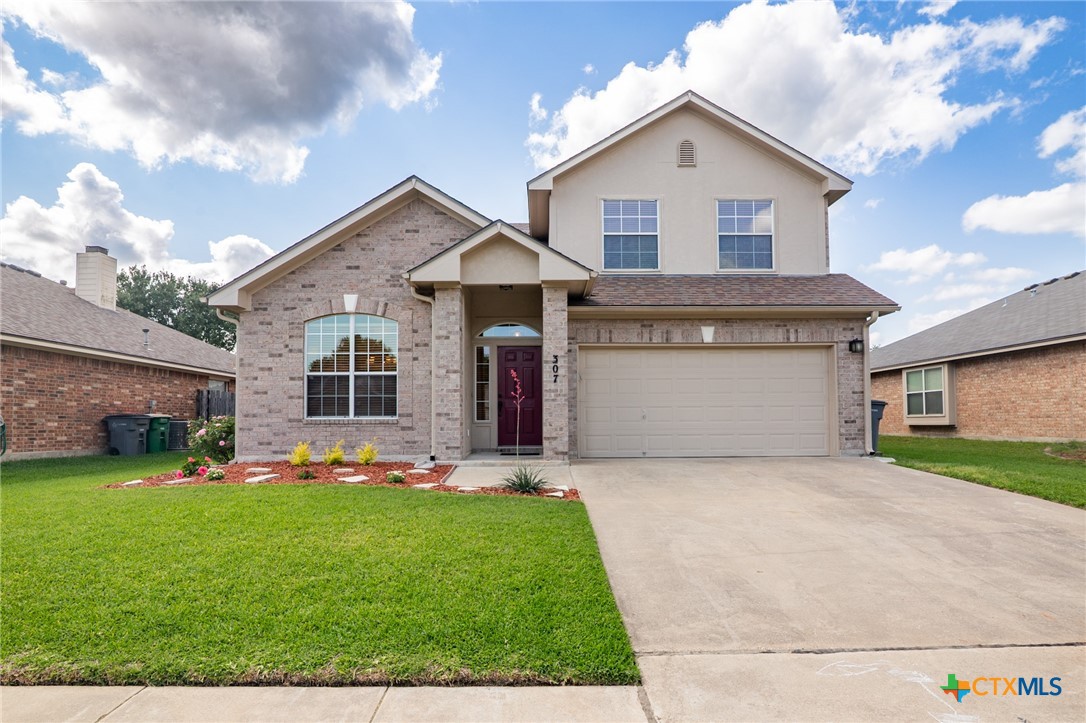 307 Fieldstone Property Photo