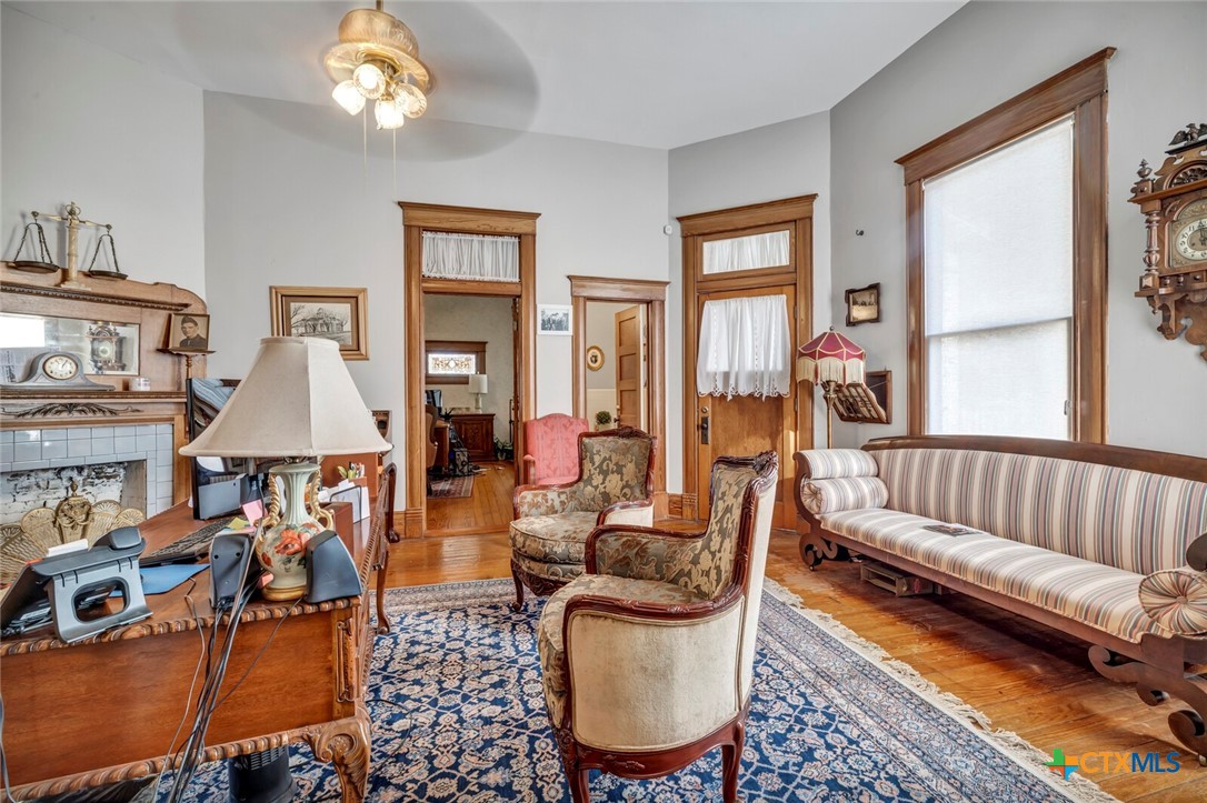 606 S Key Avenue Property Photo 23