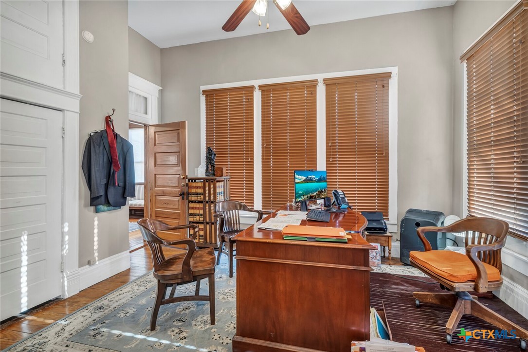 606 S Key Avenue Property Photo 25