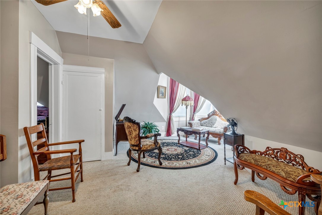 606 S Key Avenue Property Photo 29