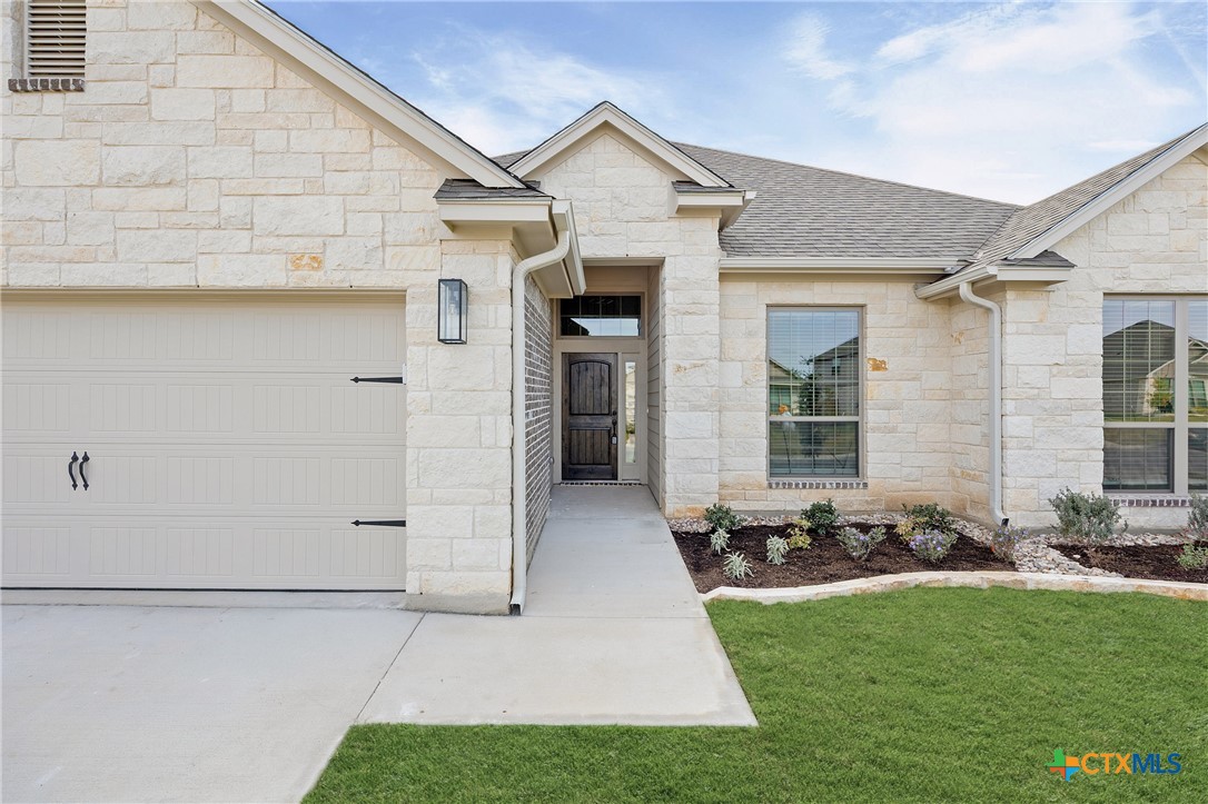 1237 Bending Branch Way Property Photo 2