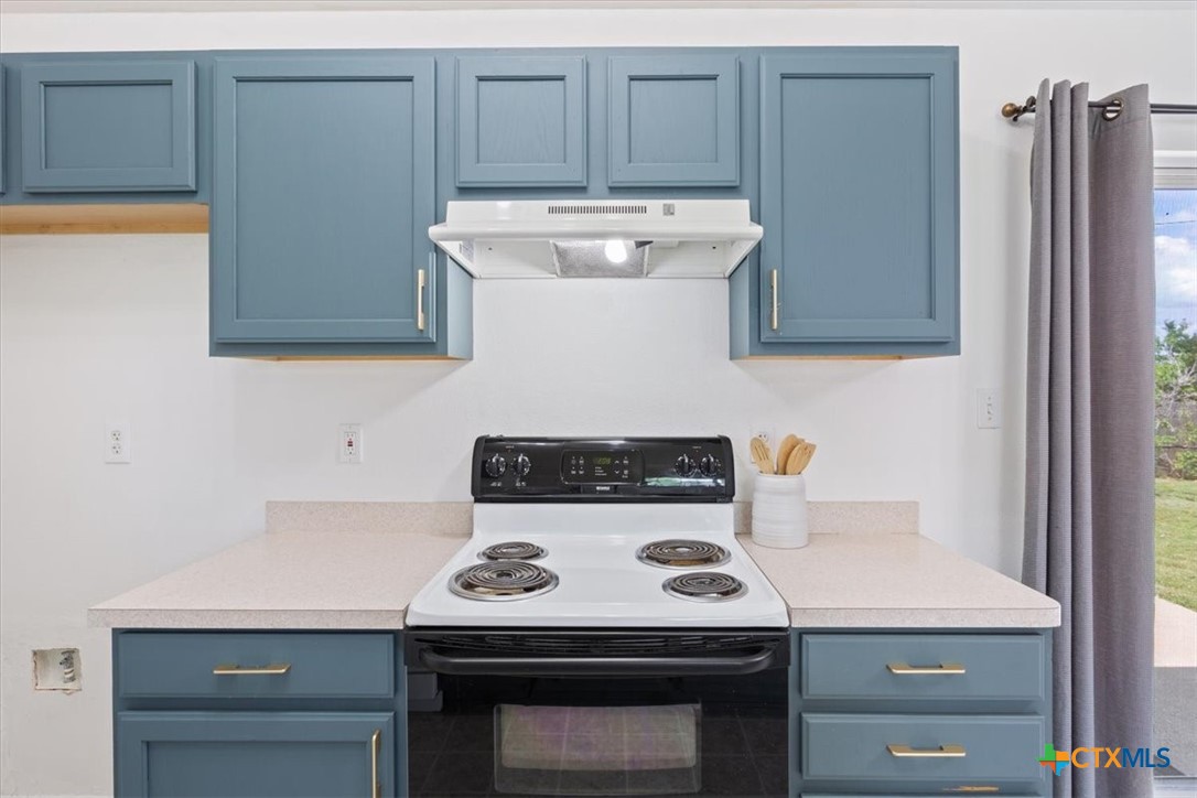 606 Aikman Drive Property Photo 8