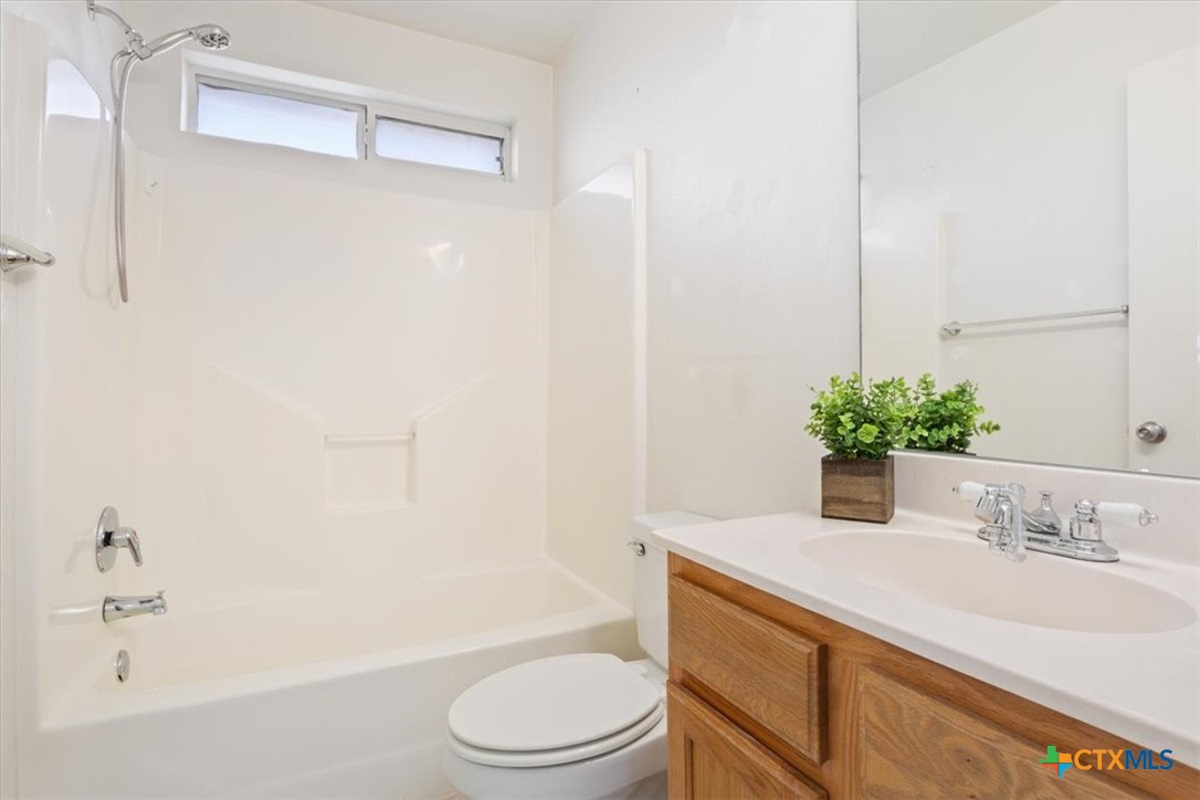 606 Aikman Drive Property Photo 16