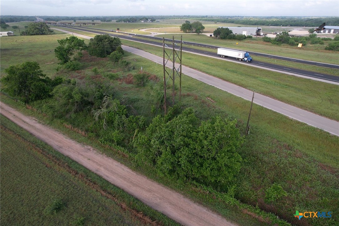 734 E Frontage Road Property Photo