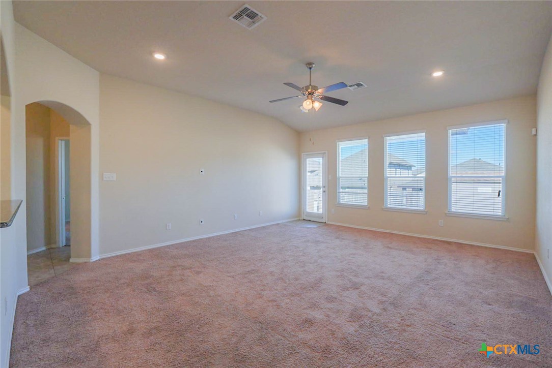 9516 Glynhill Court Property Photo 9