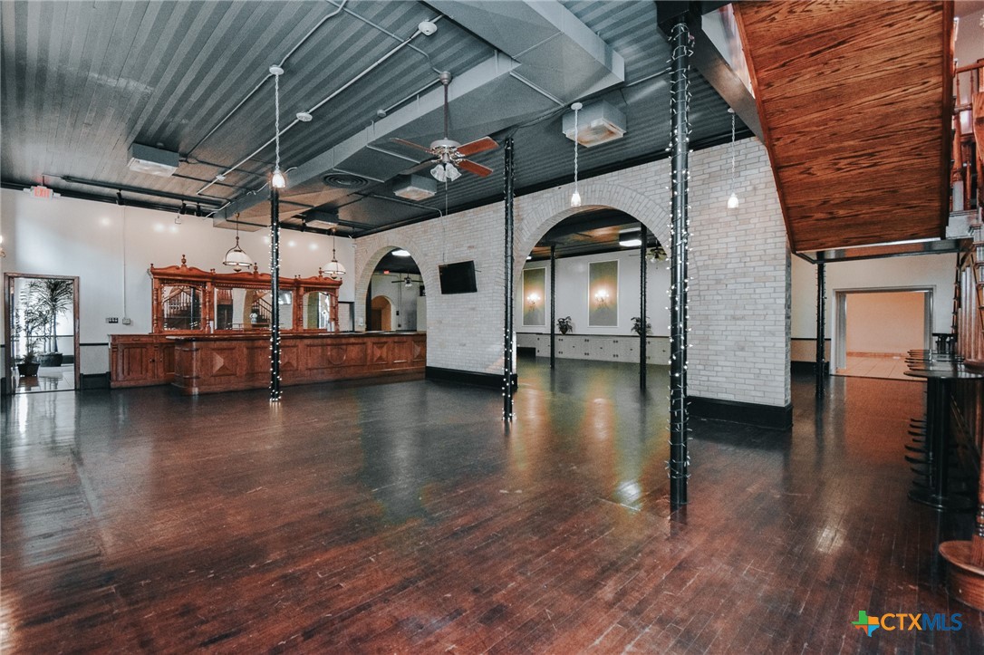 202 E Forrest Street Property Photo 10