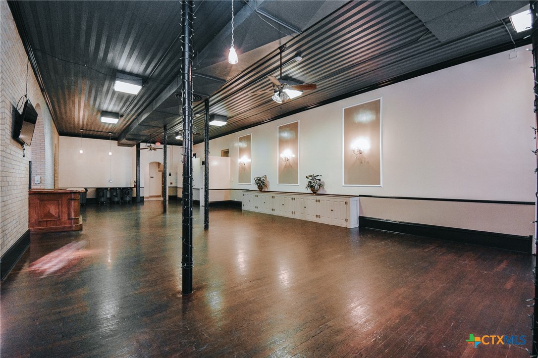 202 E Forrest Street Property Photo 18