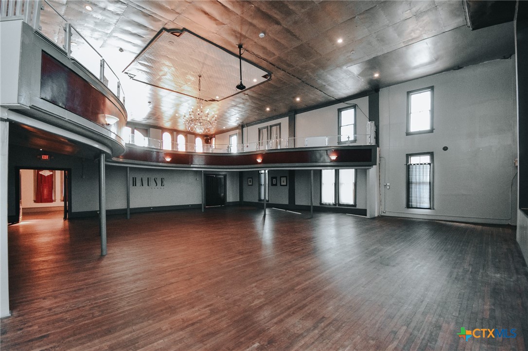 202 E Forrest Street Property Photo 39