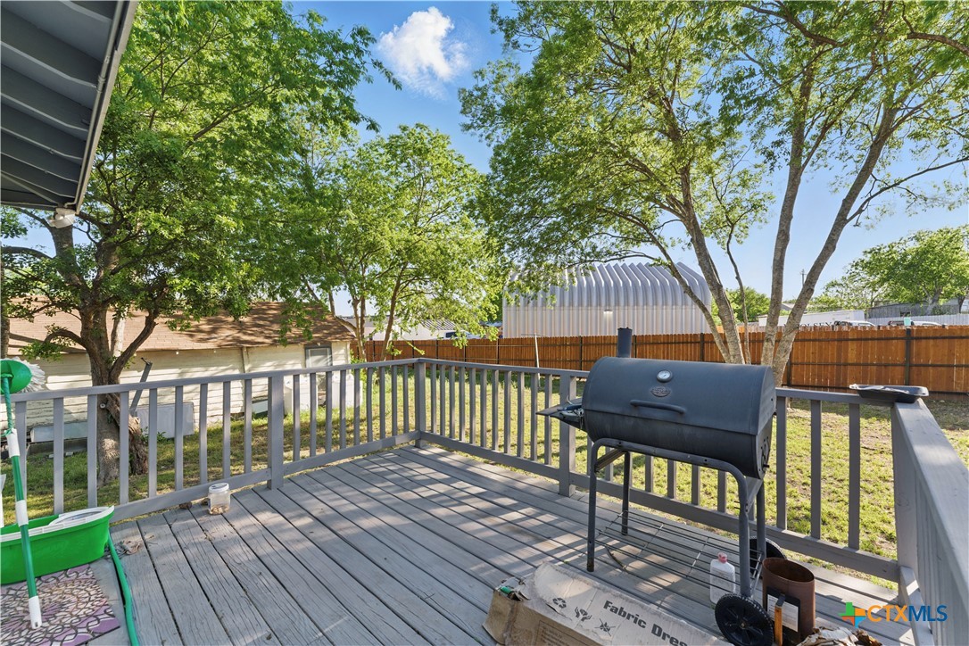 556 Gode Lane Property Photo 10