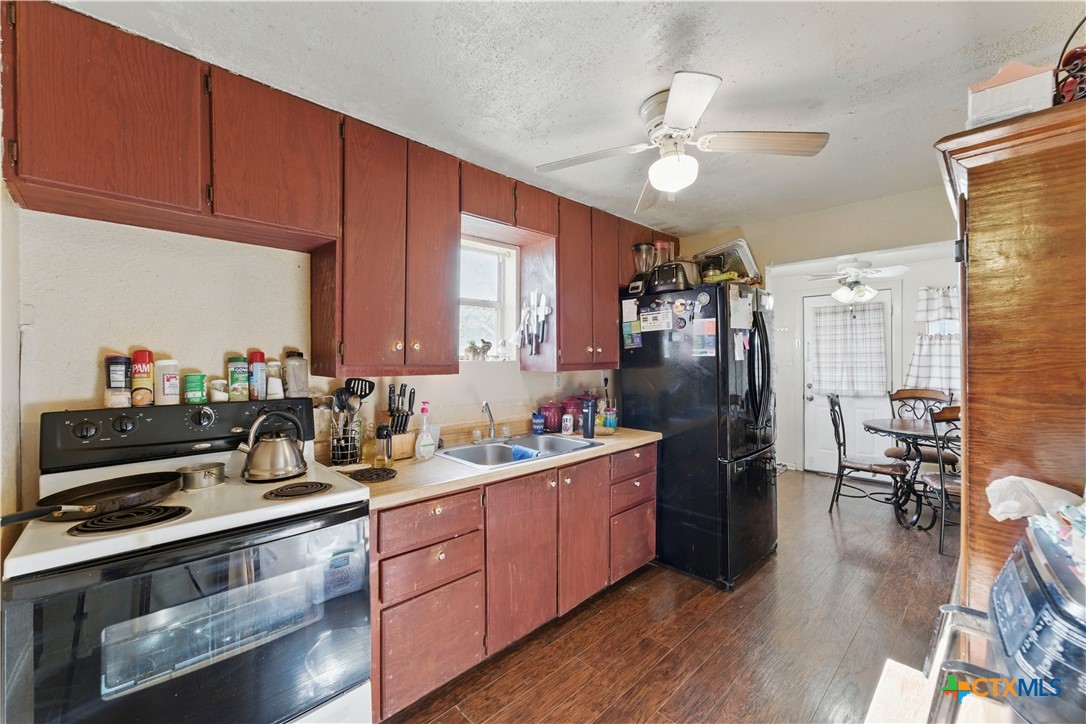 556 Gode Lane Property Photo 16