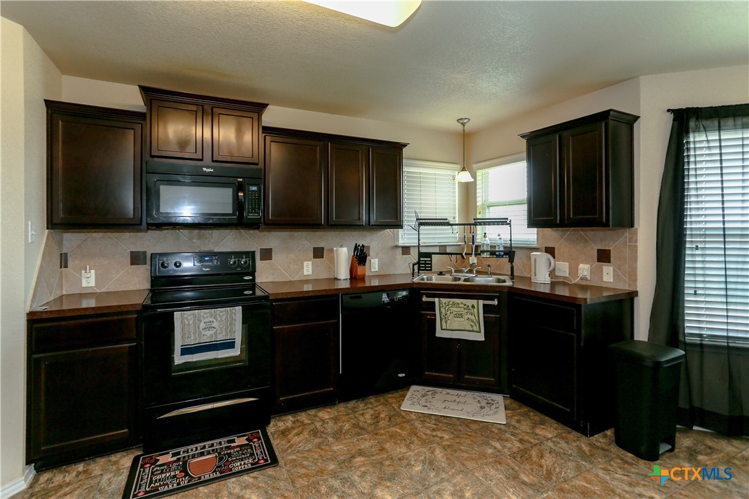 2100 Golden Eagle Drive Property Photo 13