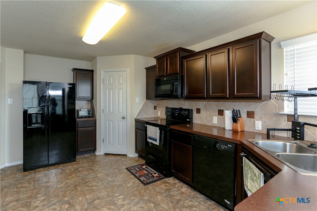 2100 Golden Eagle Drive Property Photo 14