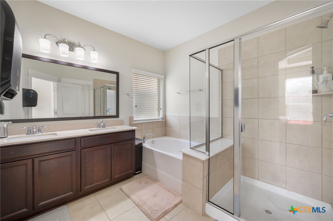 14000 Alloro Drive Property Photo 21