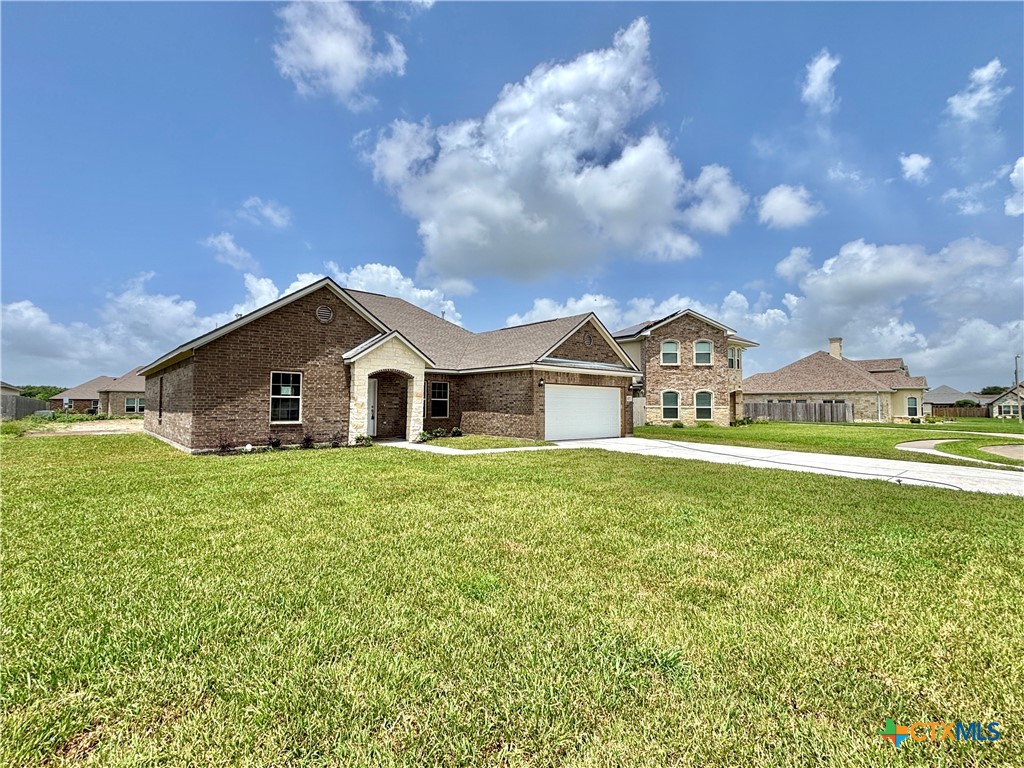 107 Golden Way Property Photo 1