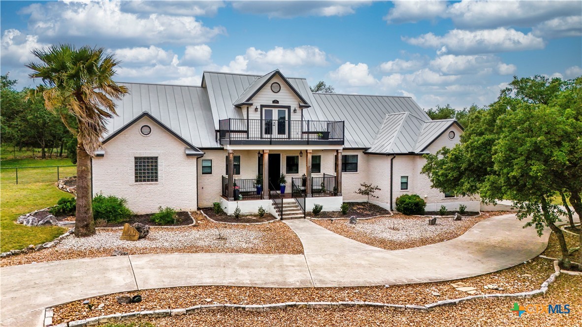 725 Winding View Property Photo 1