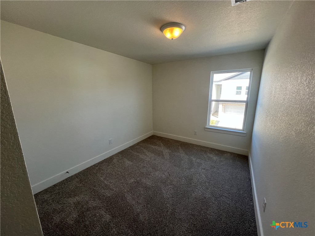 1818 Royal Loop Property Photo 9