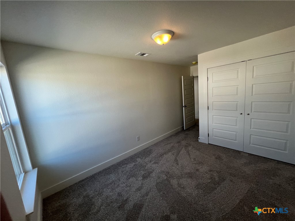 1818 Royal Loop Property Photo 10