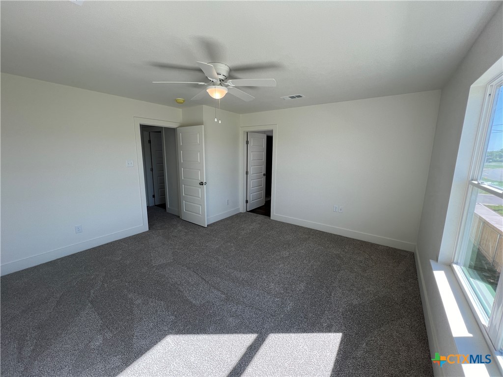 1818 Royal Loop Property Photo 18