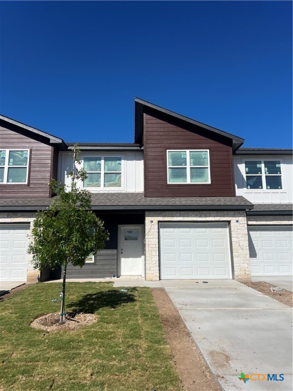 1810 Royal Loop Property Photo 1