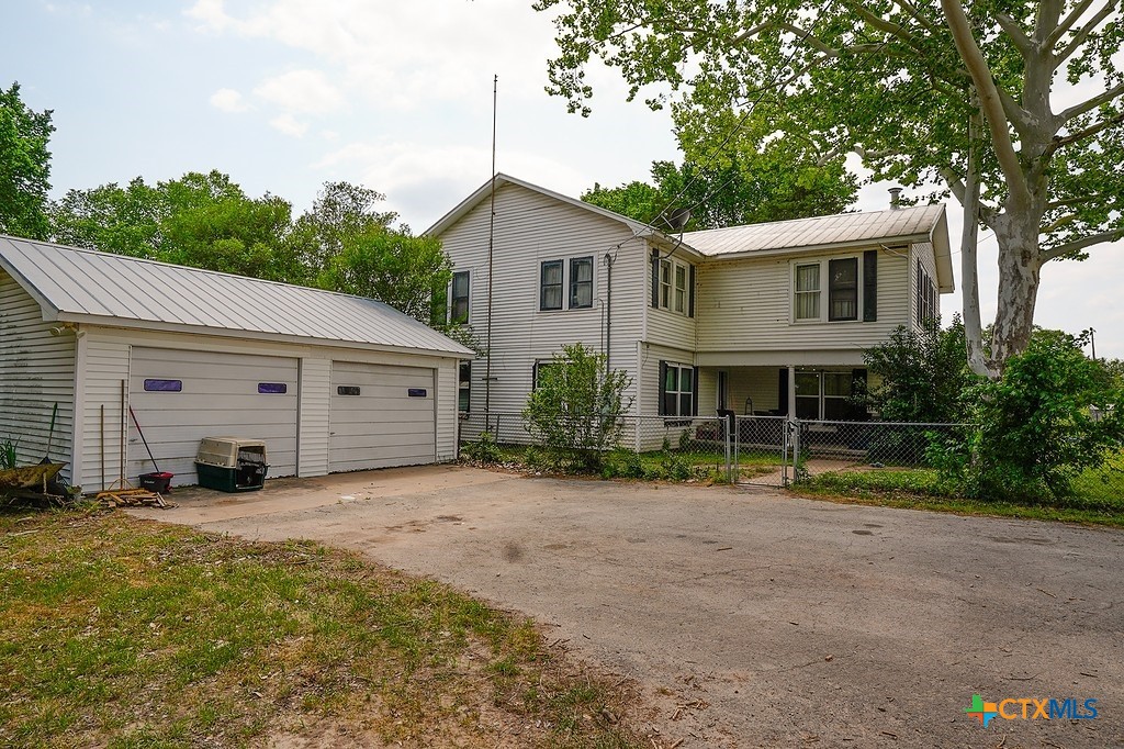 1688 E State Highway 71 Property Photo