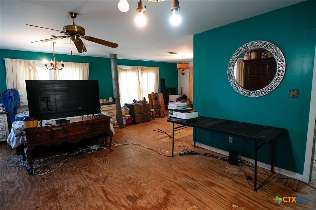 1688 E State Highway 71 Property Photo 6