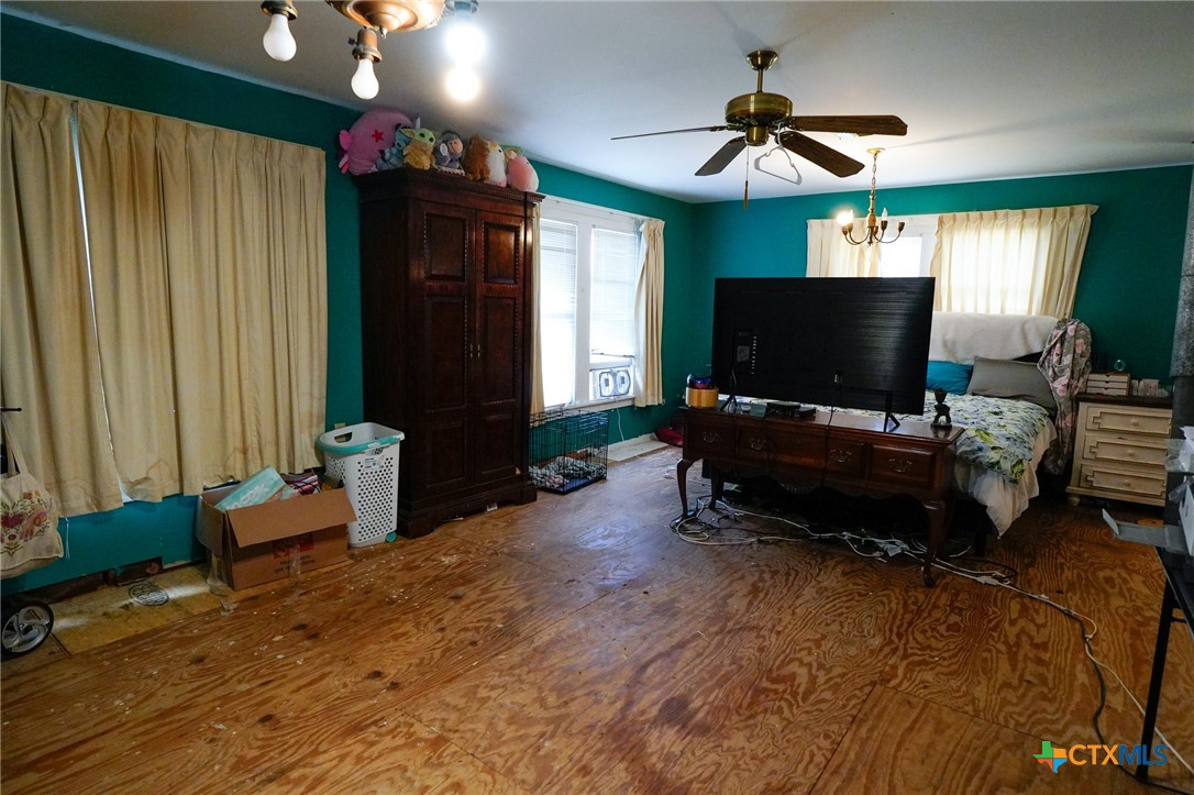 1688 E State Highway 71 Property Photo 7