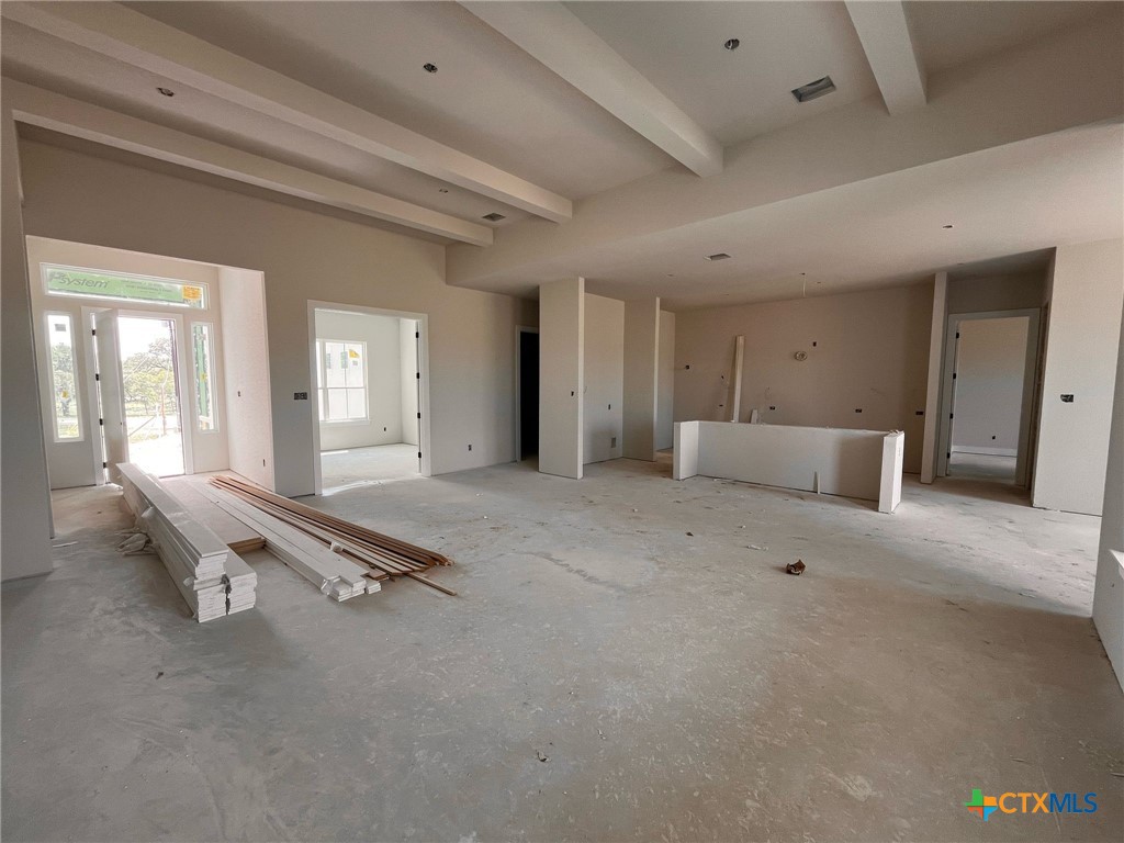 254 Firewheel Lp Property Photo 3