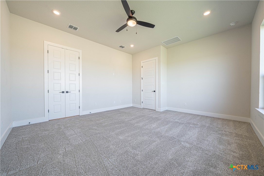 254 Firewheel Lp Property Photo 13