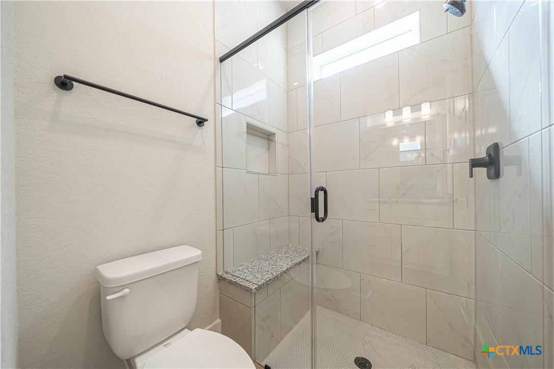 254 Firewheel Lp Property Photo 22