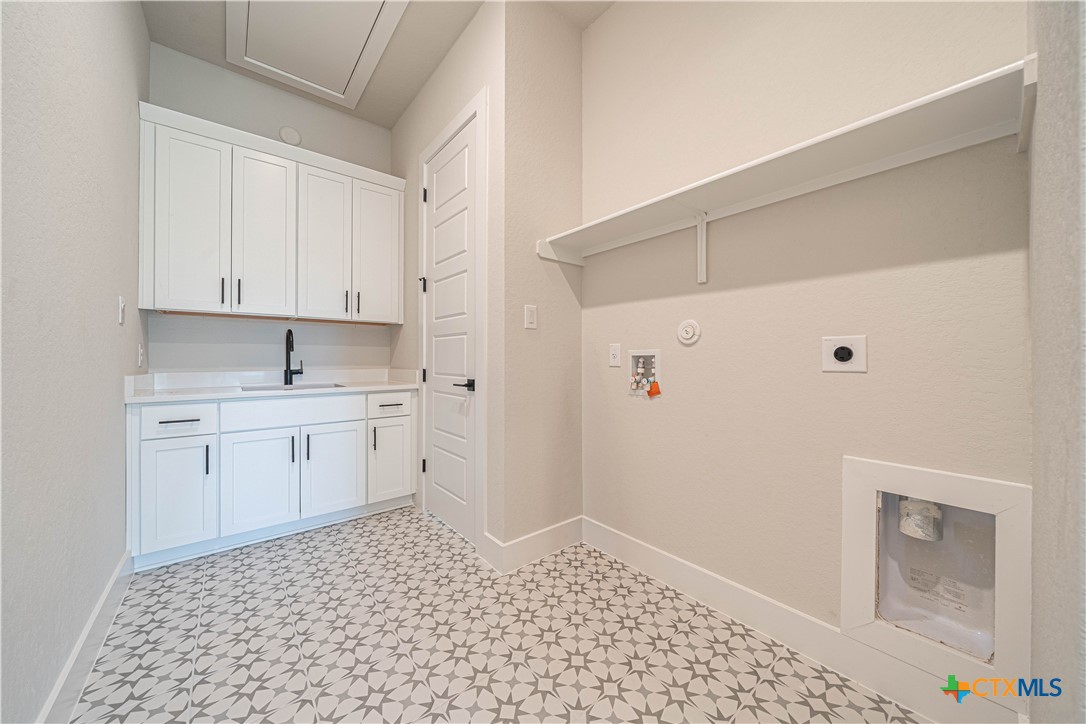 254 Firewheel Lp Property Photo 28