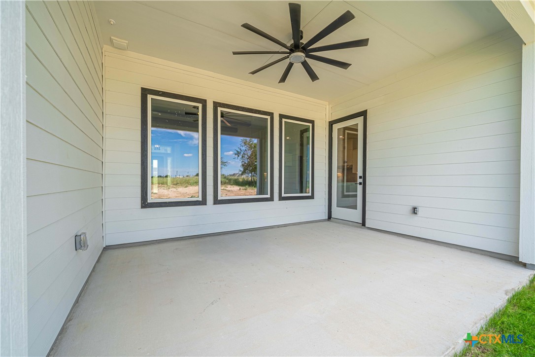 254 Firewheel Lp Property Photo 29