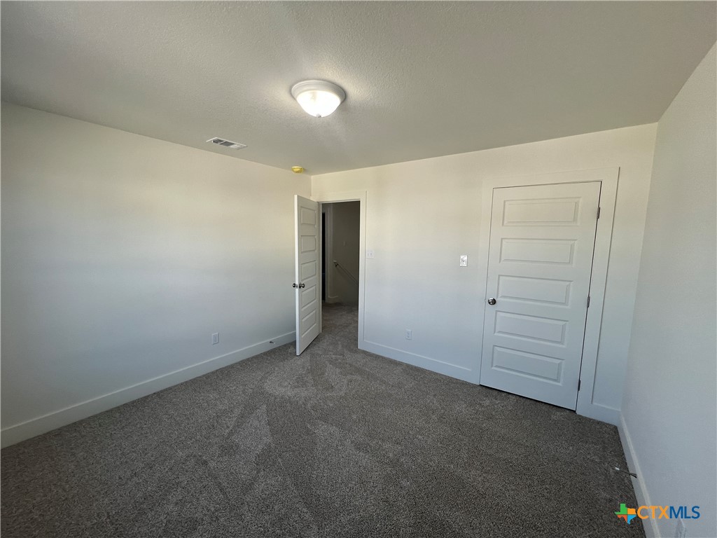 1826 Royal Loop Property Photo 25