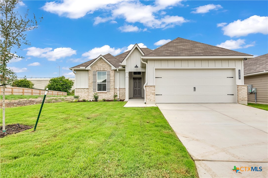 126 University Avenue Property Photo 1