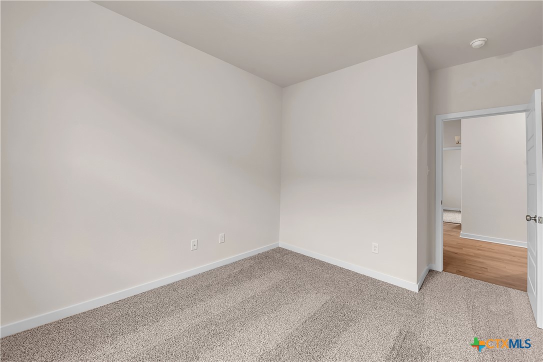 126 University Avenue Property Photo 12