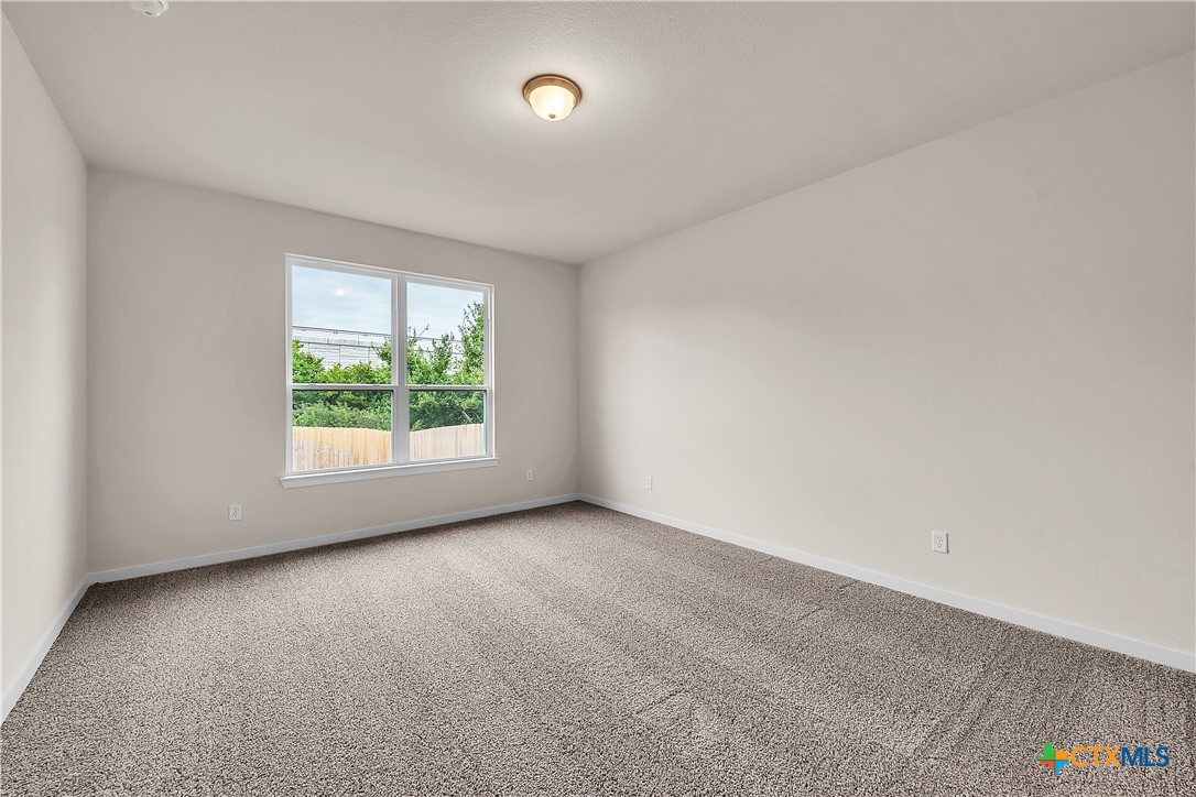 126 University Avenue Property Photo 13