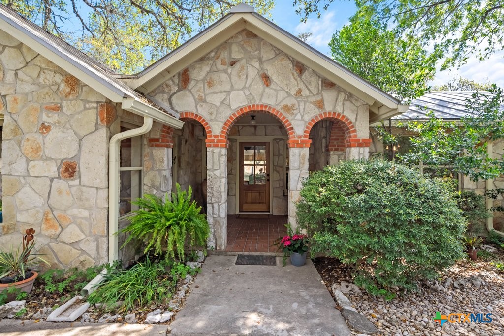 576957 Property Photo 2