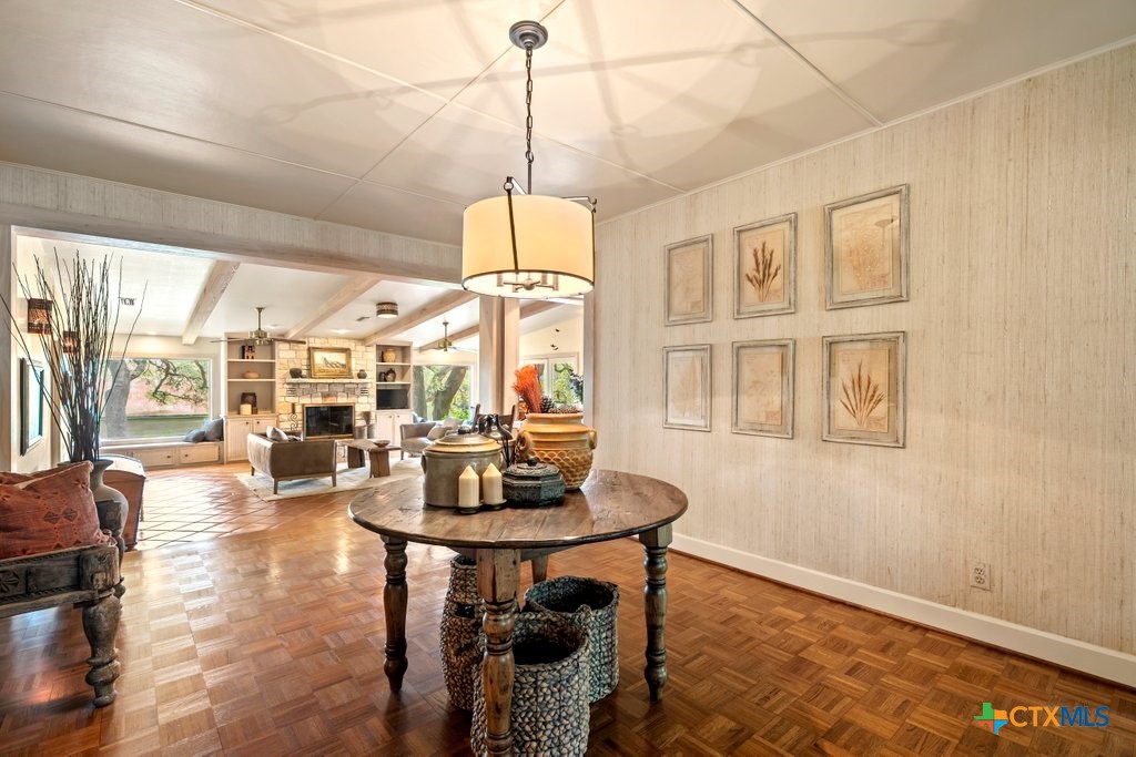 576957 Property Photo 3