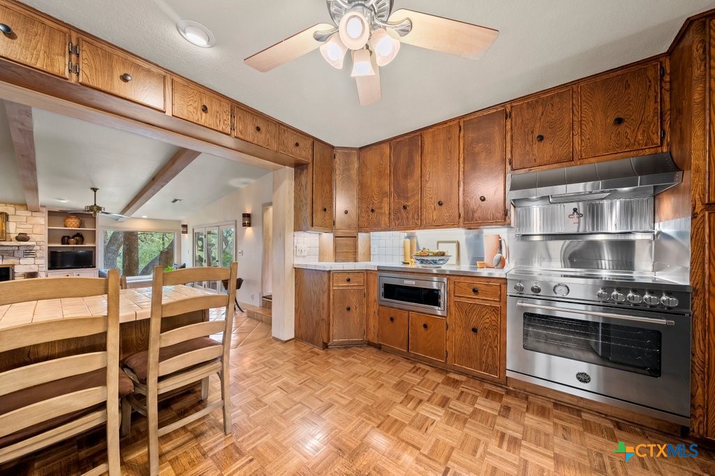 576957 Property Photo 5