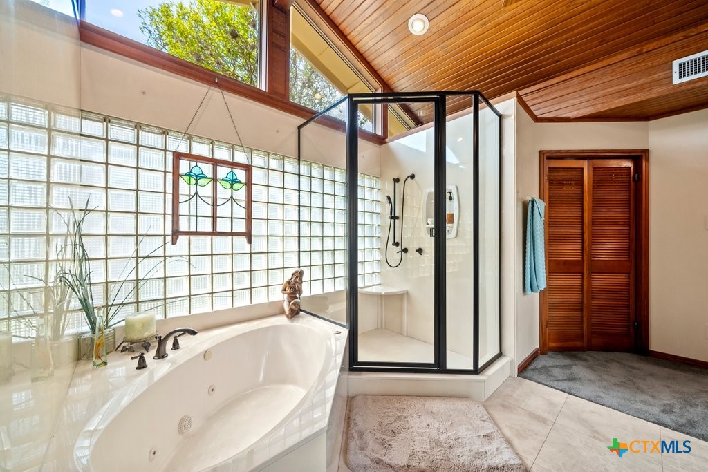 576957 Property Photo 9