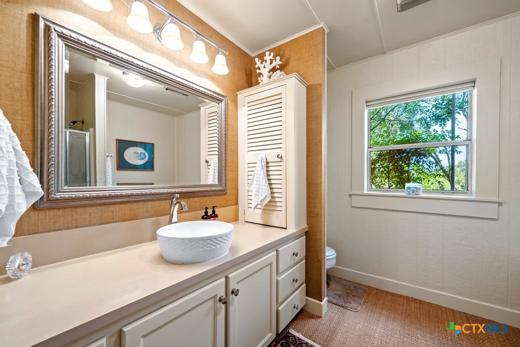 576957 Property Photo 15