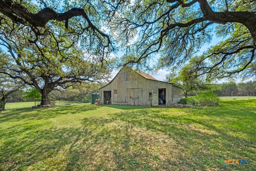 576957 Property Photo 23