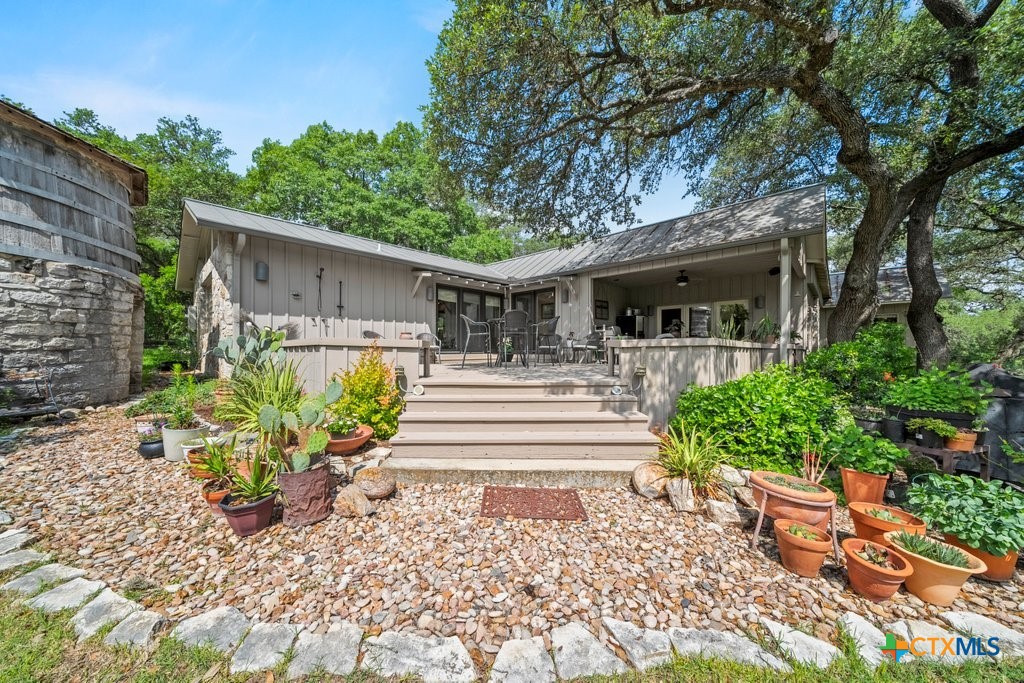 576957 Property Photo 30