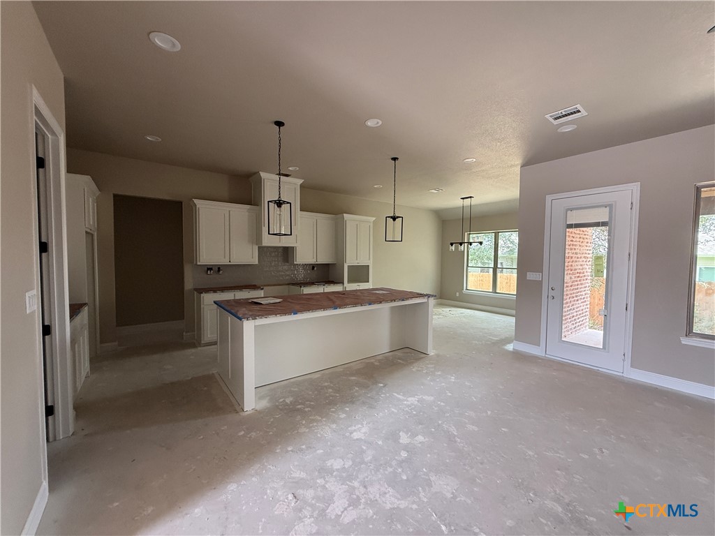 1325 Shirley Faye Lane Property Photo 2