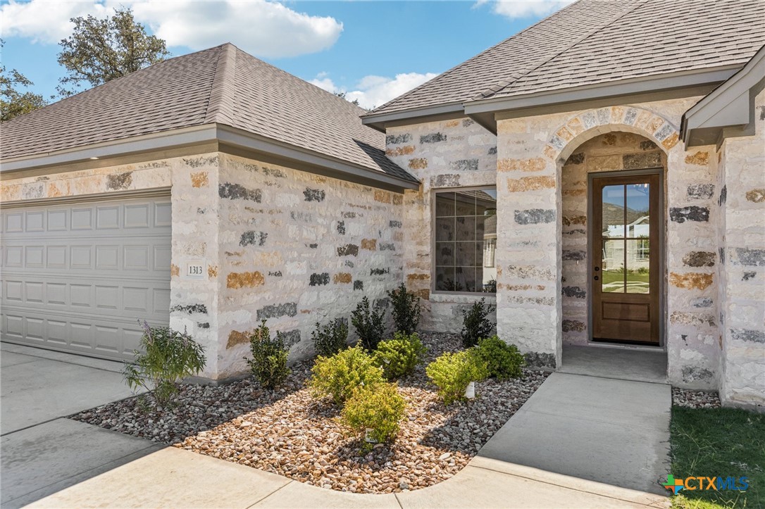 1313 Shirley Faye Lane Property Photo 2