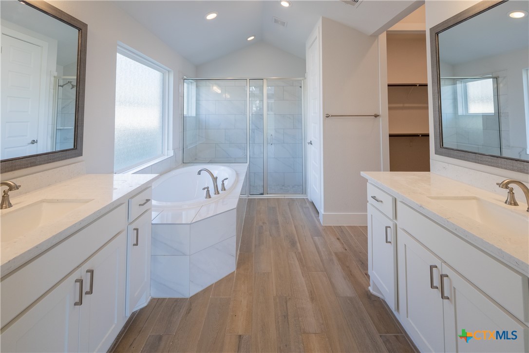 1185 Abelia Property Photo 15